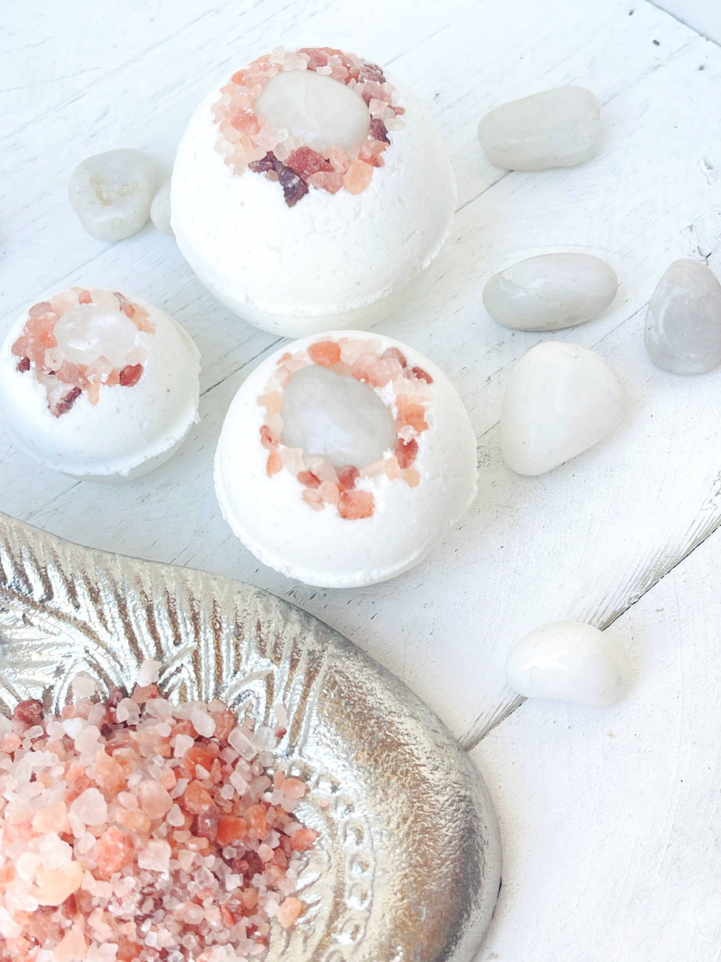 Quartz & Pink Himalayan Salt Bath Bomb
