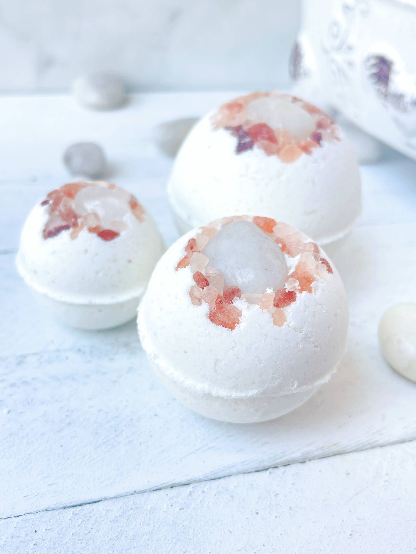 Quartz & Pink Himalayan Salt Bath Bomb